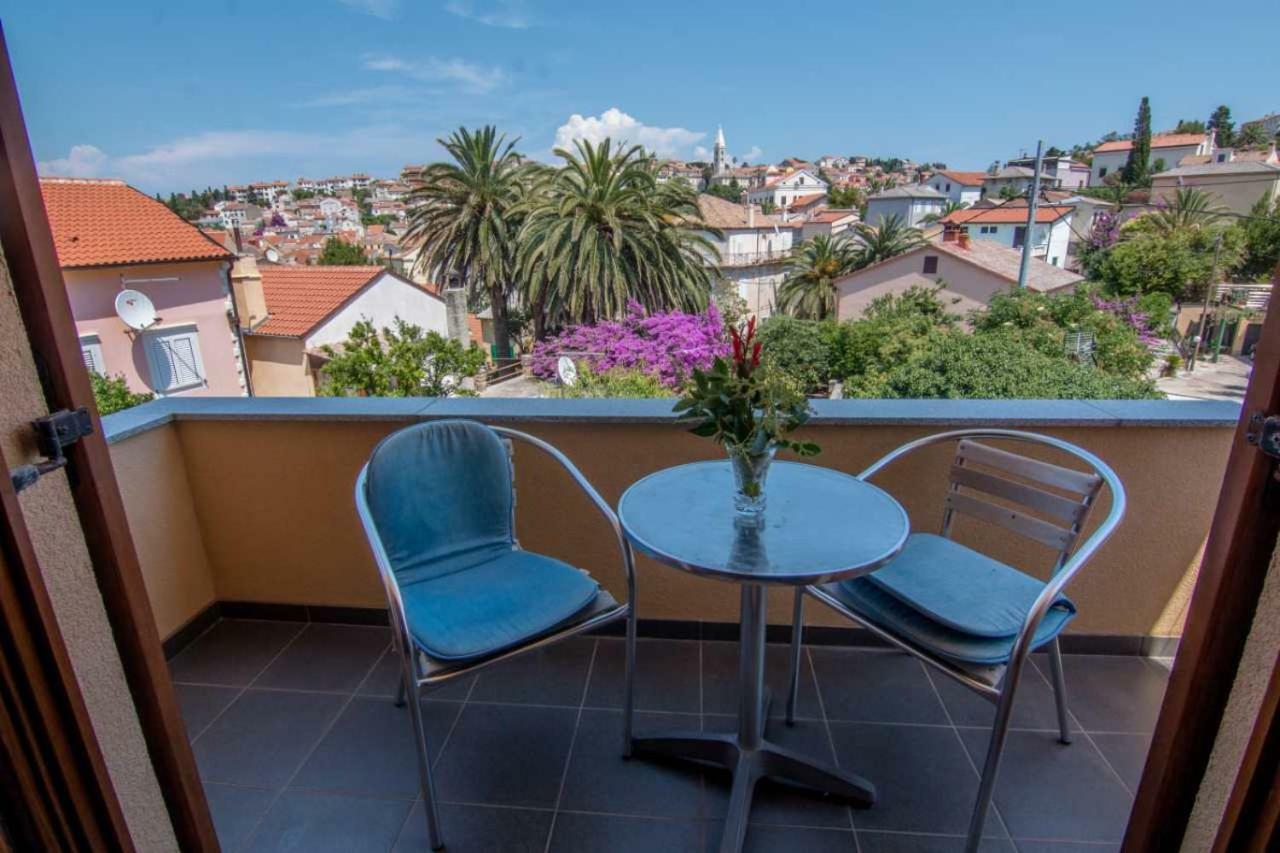 Apartments Villa Forida Mali Lošinj Εξωτερικό φωτογραφία